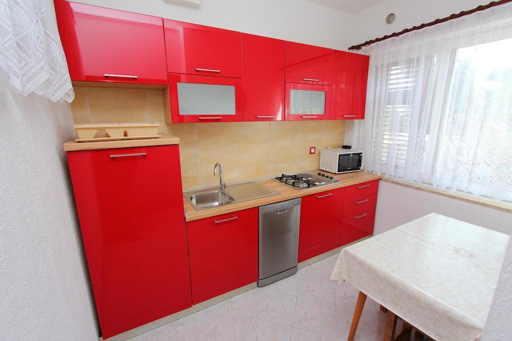 Guest House Aurora 로비니 외부 사진