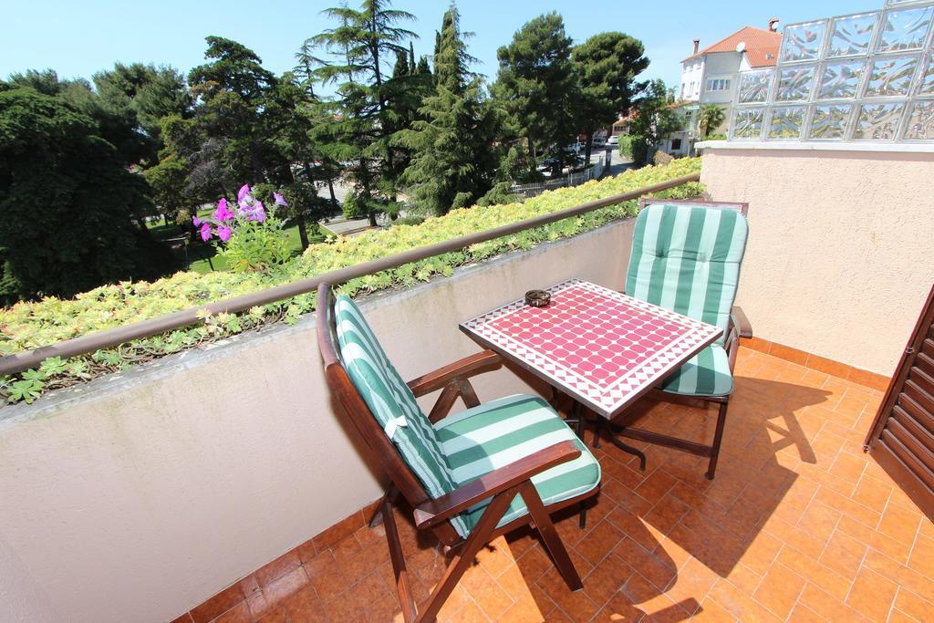 Guest House Aurora 로비니 외부 사진