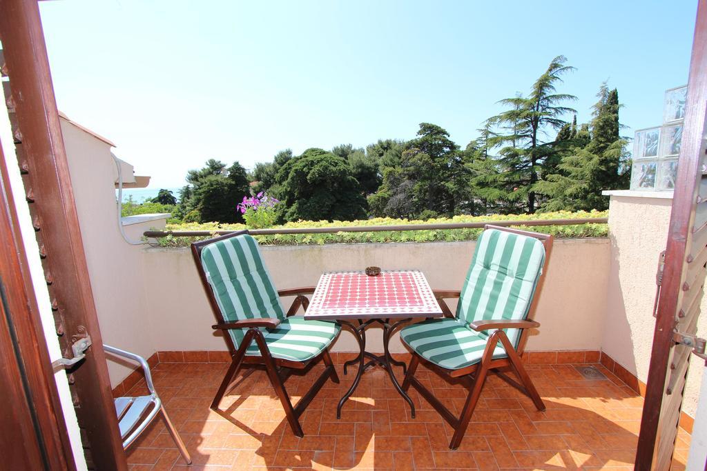 Guest House Aurora 로비니 외부 사진
